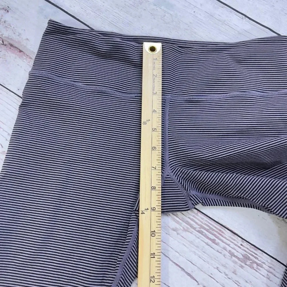 Glyder Striped Cropped Legging White Black Stripe - Picture 6 of 11